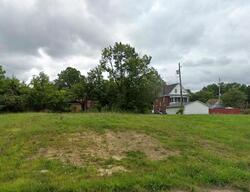 Pre-foreclosure in  W Dewey Ave Youngstown, OH 44507