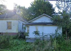 Pre-foreclosure in  Seneca St Youngstown, OH 44510