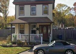 Pre-foreclosure in  Mount Holly Rd Beverly, NJ 08010