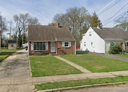 Pre-foreclosure in  Buttonwood Ave Maple Shade, NJ 08052