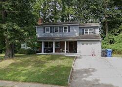 Pre-foreclosure in  Park Rd Fair Haven, NJ 07704