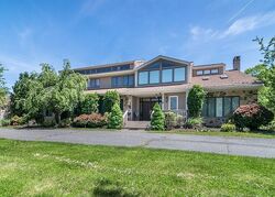  Winding Way, Chester NJ