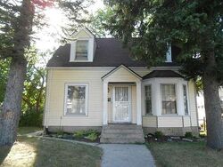 Pre-foreclosure in  N 14th St Milwaukee, WI 53209