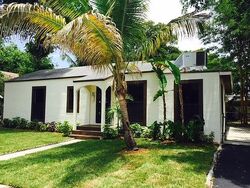 Pre-foreclosure in  NE 5TH TER Fort Lauderdale, FL 33304