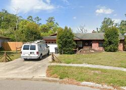 Pre-foreclosure in  Presidential St Seffner, FL 33584