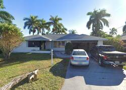 Pre-foreclosure in  SE 18th Pl Cape Coral, FL 33904