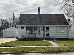  Redwood Dr, Green Bay WI