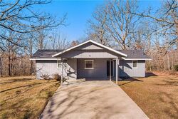 Pre-foreclosure in  Carnahan Ln Bella Vista, AR 72715