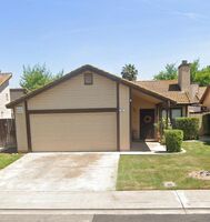 Pre-foreclosure in  Capistrano Dr Modesto, CA 95354