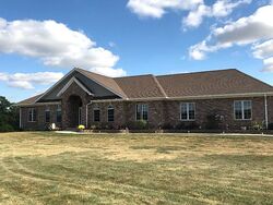 Pre-foreclosure in  E 670 North Rd Georgetown, IL 61846