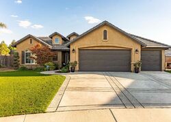 Pre-foreclosure in  Trentadue Dr Bakersfield, CA 93312