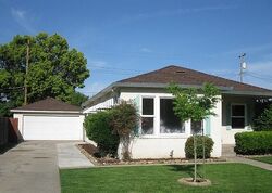 Pre-foreclosure in  N Crescent Ave Lodi, CA 95240