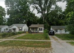 Pre-foreclosure in  E Adams St Springfield, IL 62703