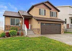 Pre-foreclosure in  W Autumn Creek Dr Saratoga Springs, UT 84045
