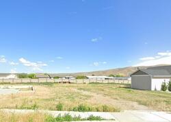 Pre-foreclosure in  Claret Dr Prosser, WA 99350