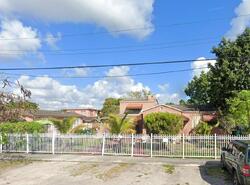 Pre-foreclosure in  NW 32ND ST Miami, FL 33142