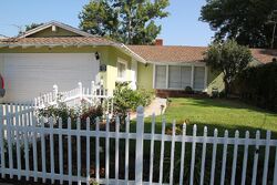  Leadwell St, Van Nuys CA