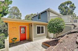 Pre-foreclosure in  Oakdale Ave Oakland, CA 94605