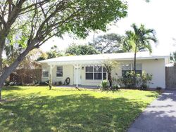 Pre-foreclosure in  NE 32nd St Pompano Beach, FL 33064
