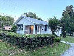 Pre-foreclosure in  E Howry Ave Deland, FL 32724