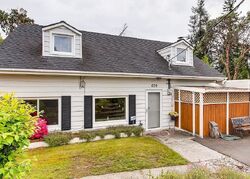 Pre-foreclosure in  SW 134th St Seattle, WA 98146