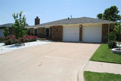 Pre-foreclosure in  SE 47th St Lawton, OK 73501