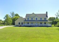  Crestwood Dr, Sussex WI