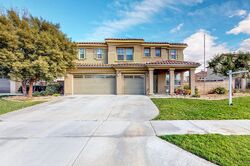 Pre-foreclosure in  Silver Dust Trl Hemet, CA 92545