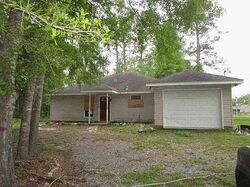 Pre-foreclosure in  Lawrence St Slidell, LA 70460