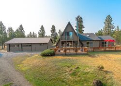 Pre-foreclosure in  Wells Rd Bend, OR 97707