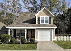 Pre-foreclosure in  Mount Pleasant Dr Hattiesburg, MS 39402