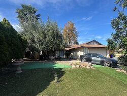 Pre-foreclosure in  LORRAINE PL Rialto, CA 92376