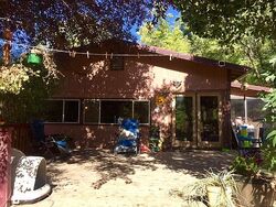  Forest Dr, Redway CA