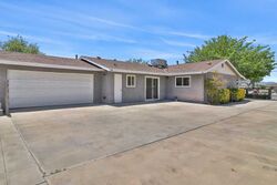 Pre-foreclosure in  20th St W Lancaster, CA 93534