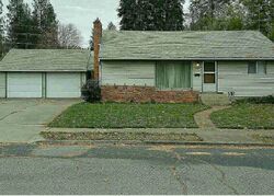 Pre-foreclosure in  E 9th Ave Spokane, WA 99202
