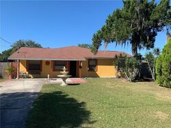  N Disston Ave, Tavares FL