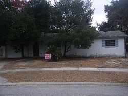 Pre-foreclosure in  Lorenzo Ave Orlando, FL 32818