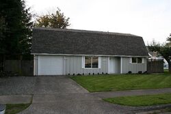 Pre-foreclosure in  E F ST Tacoma, WA 98404
