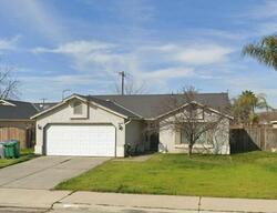Pre-foreclosure in  Pine St Selma, CA 93662