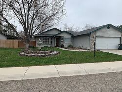 Pre-foreclosure in  W Willard St Meridian, ID 83642