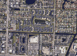 Pre-foreclosure in  GARDEN DR S Lake Worth, FL 33461