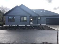 Pre-foreclosure in  Zane Ln Eugene, OR 97404