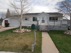 Pre-foreclosure in  Upper Sunset Dr Kemmerer, WY 83101