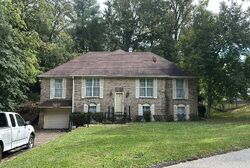 Pre-foreclosure in  Roland Park Dr Huntington, WV 25705