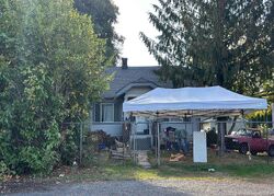 Pre-foreclosure in  99th St E Tacoma, WA 98445