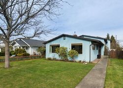 Pre-foreclosure in  E 13th St Port Angeles, WA 98362