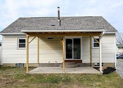 Pre-foreclosure in  Harding Ave Sw Massillon, OH 44646