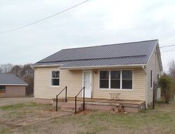 Pre-foreclosure in  Claremont Rd Newton, NC 28658