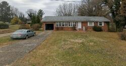 Pre-foreclosure in  Rock Hill Rd Asheville, NC 28803