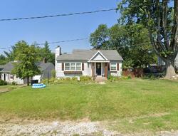 Pre-foreclosure in  RUSSELL AVE Evansville, IN 47720
